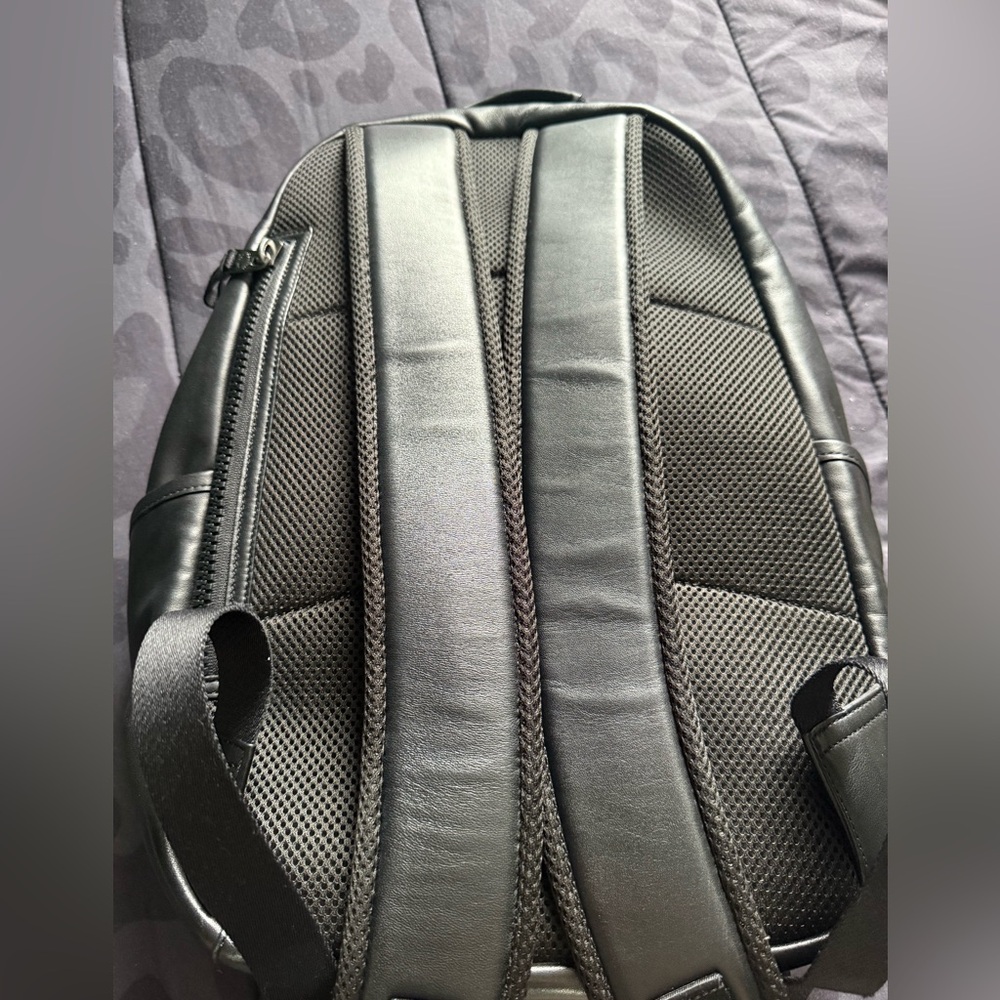 Coach backpack - Picture 3 of 4